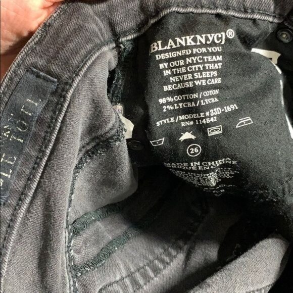 Blank NYC Patchwork Skinny Jeans Size 26 Washed Gray Zipper Detail Fray Hem - Picture 6 of 7